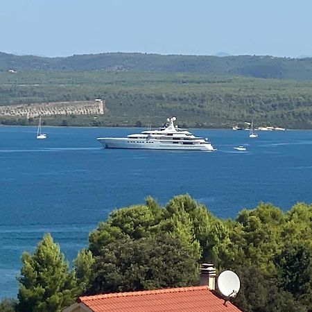 Apartman D&D Sibenik Luaran gambar